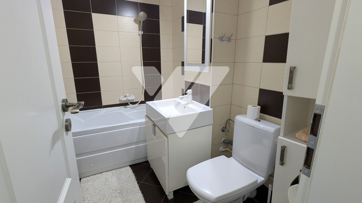 Apartament 3 camere, decomandat, proaspăt renovat la prima închiriere - Central 