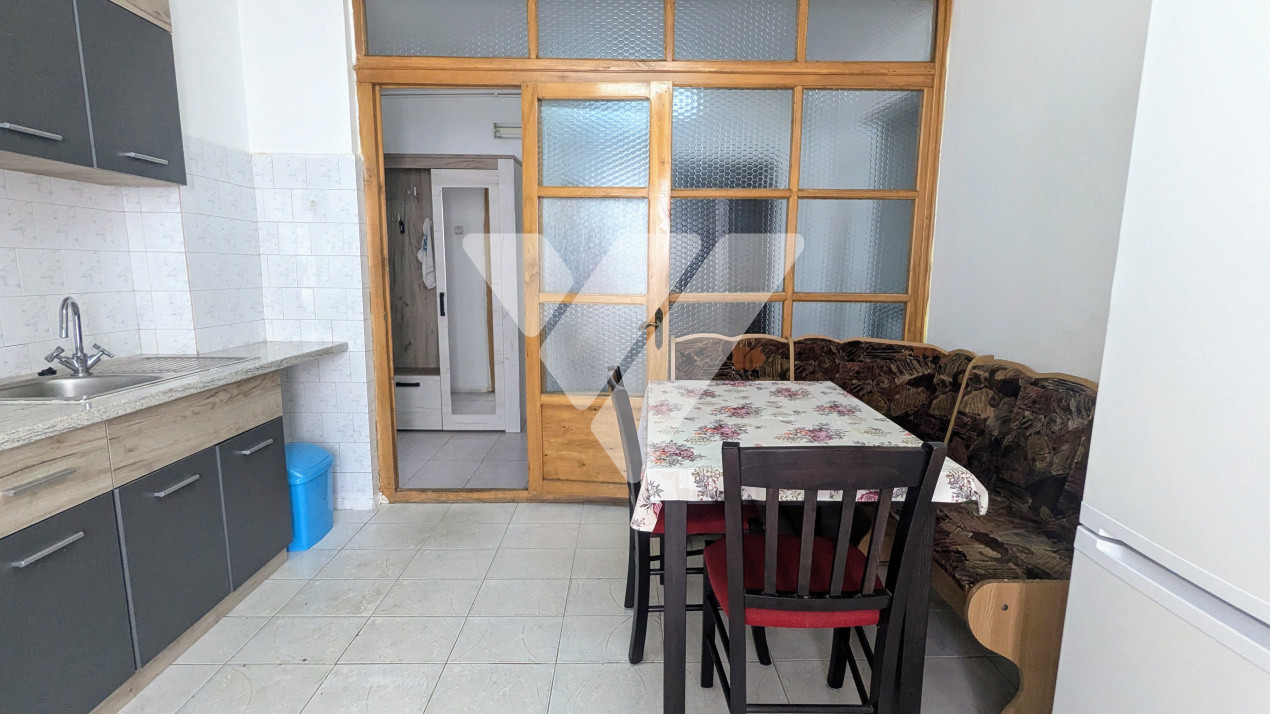 Apartament 2 camere decomandat - Constantin Noica