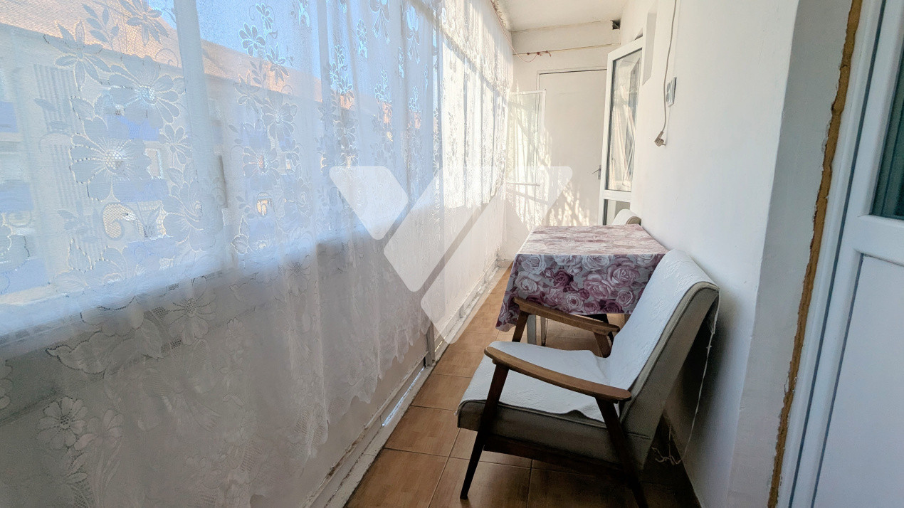 Apartament 2 camere decomandat - Constantin Noica