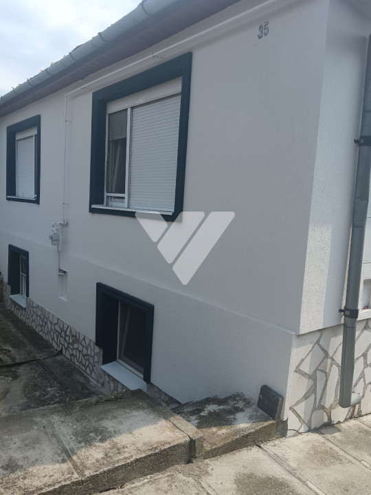 Casă spațioasă cu 2 intrări separate, garaj și curte de 650 mp, SIBIU