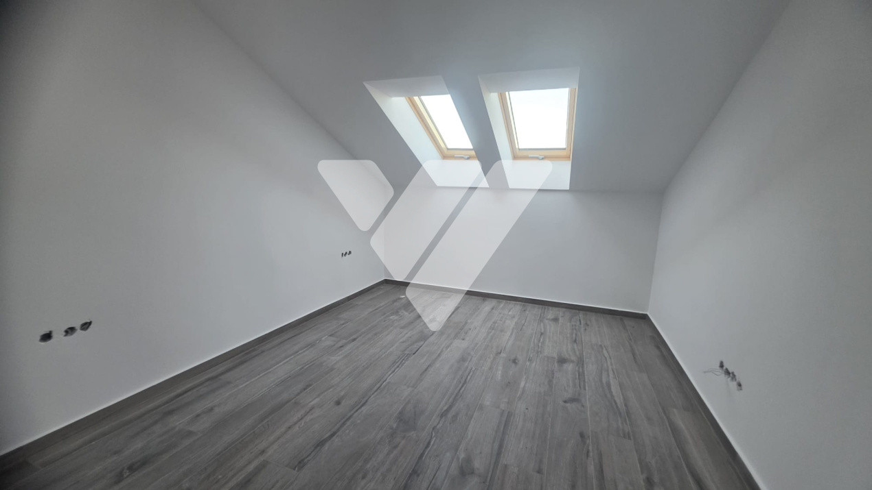 Mansarda 4 camere, 113,6 mp, parcare inclusa, Cristian, Sibiu