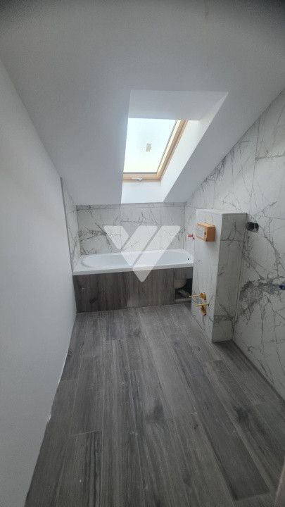Mansarda 4 camere, 113,6 mp, parcare inclusa, Cristian, Sibiu