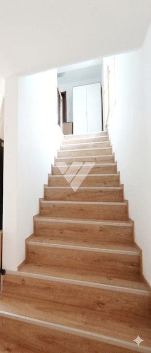 Casa triplex 3 camere, 131 mp, pod, terasă și garaj Turnisor Sibiu