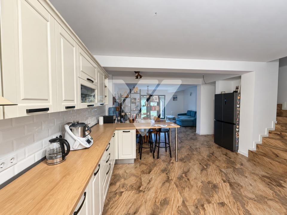 Casa duplex 4 camere mobilat, teren 254 mp Șura Mică Sibiu