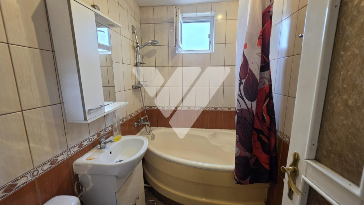 Apartament amenajat cu 3 camere 56 mp Bvd Mihai Viteazu Sibiu