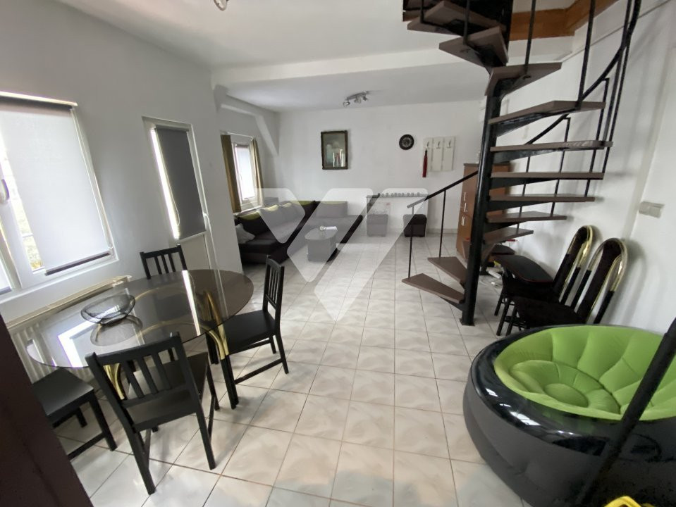 Apartament la mansarda de vanzare 3 camere balcon 62 mpu Rahova Sibiu