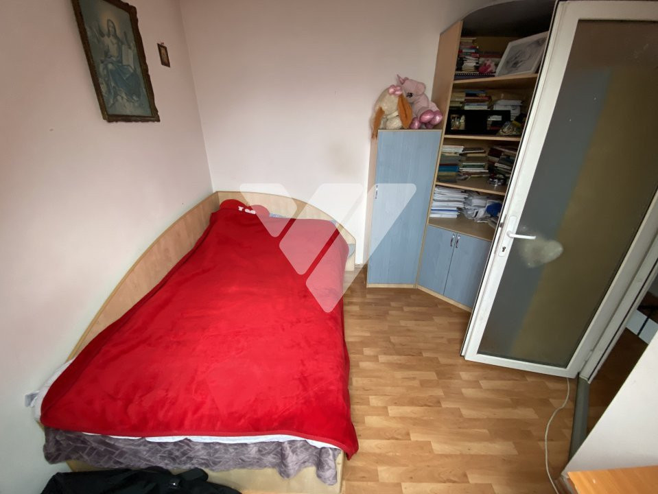 Apartament la mansarda de vanzare 3 camere balcon 62 mpu Rahova Sibiu