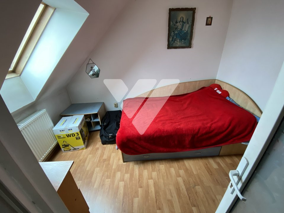 Apartament la mansarda de vanzare 3 camere balcon 62 mpu Rahova Sibiu