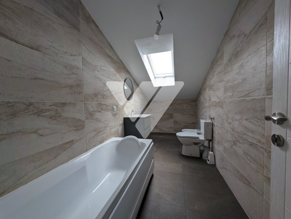Apartament spatios tip Mansarda - 75 mp- zona Triajului Selimbar.