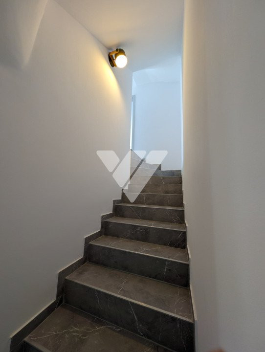 Quadruplex Cisnadie - 5 camere - Zona Linistita