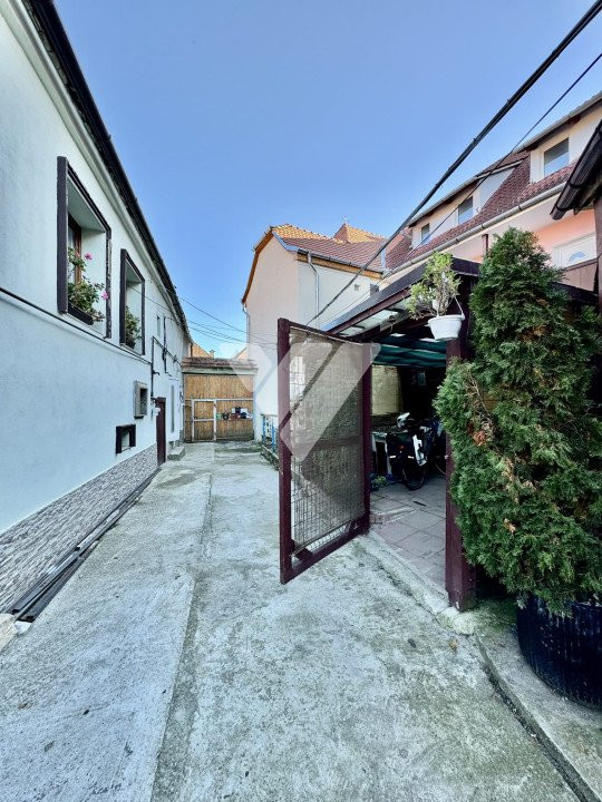 Apartament renovat 2 camere la casa de vanzare in Cisnadie Sibiu