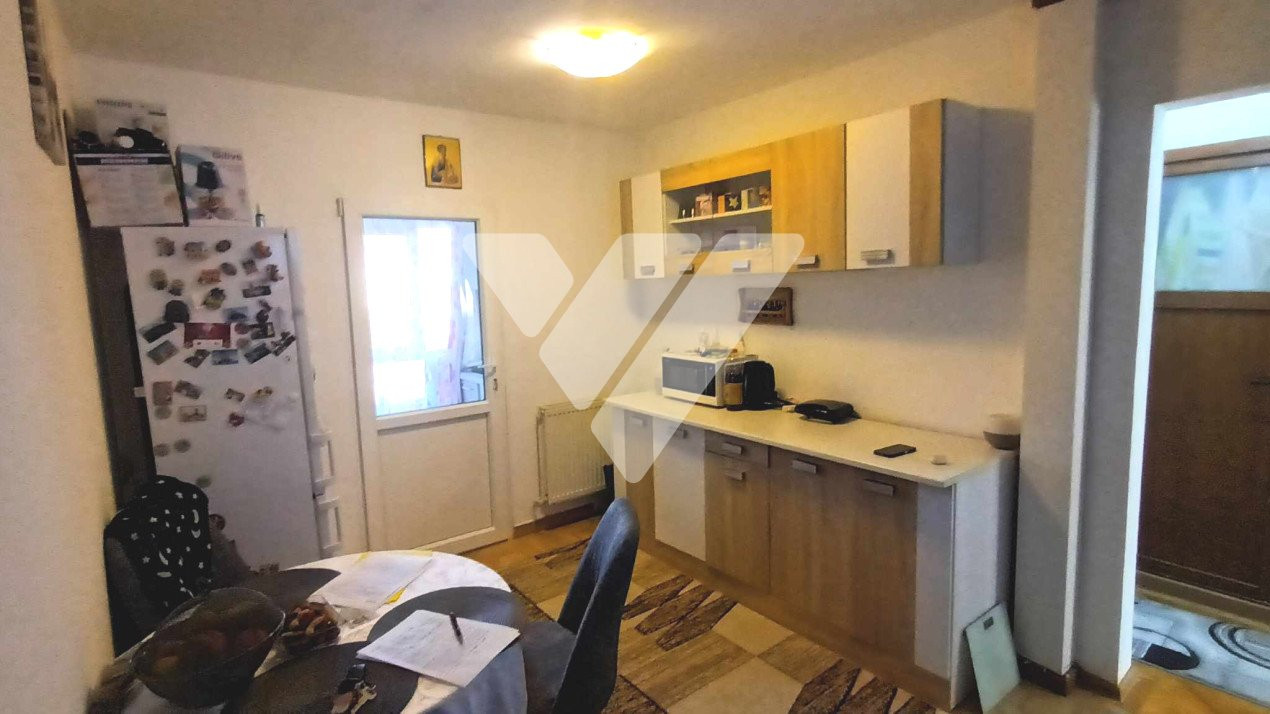 Apartament 2 camere 45 mp utili mobilat zona Terezian, Sibiu