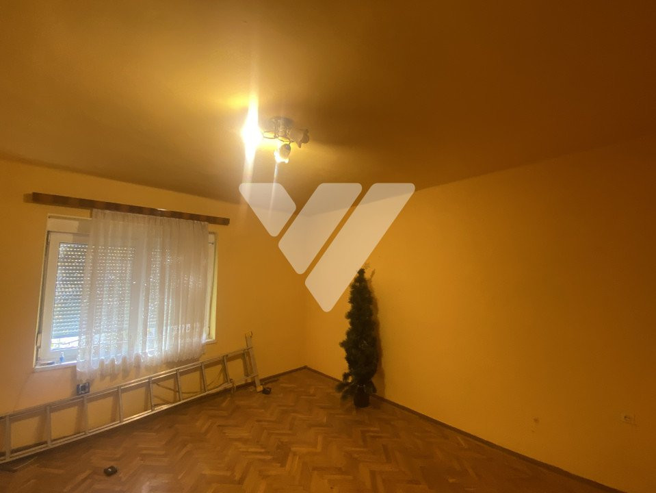 Casa Duplex de vanzare teren 455mp la 2 minute de parcul Sub Arini 