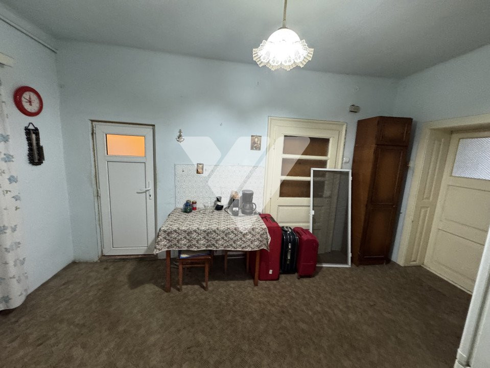 Doua apartamente la casa etaj 1 de vanzare 140 mp zona Hipodrom Sibiu