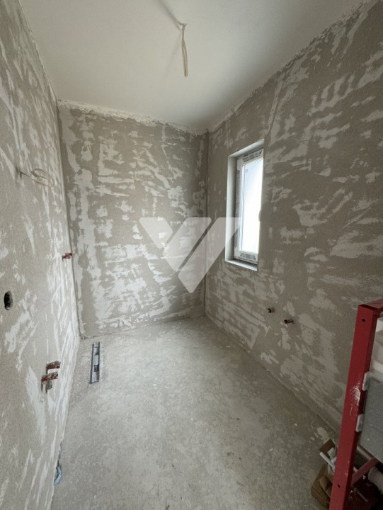 Casa duplex 4 camere cu pivnita si teren 300 mp - Calea Cisnadiei