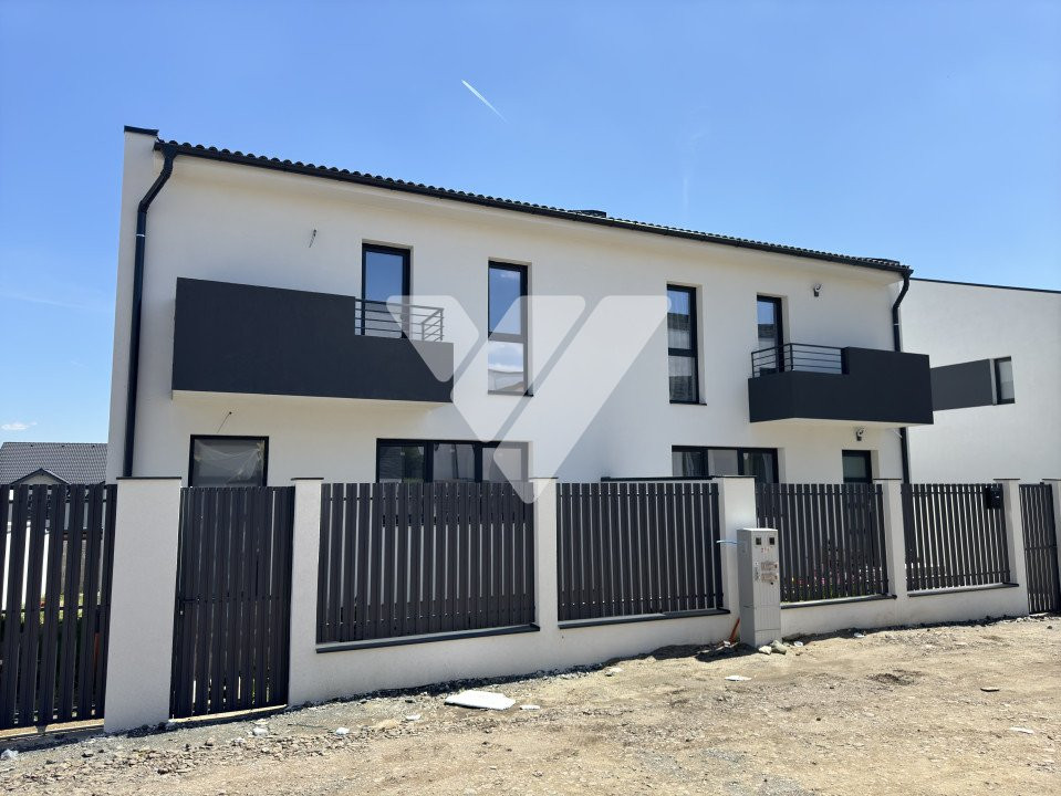 Casa duplex 4 camere cu pivnita si teren 300 mp - Calea Cisnadiei