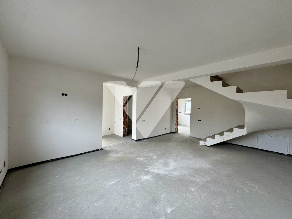 Casa finalizata 4 camere, teren 300 mp, pivnita Calea Cisnadiei Sibiu