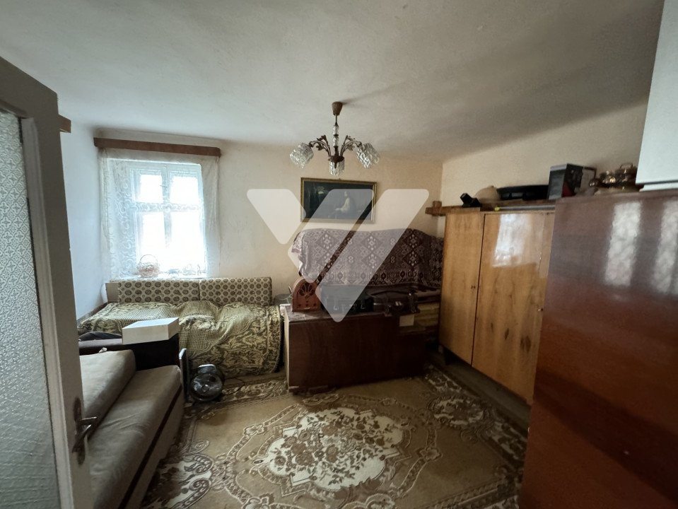 Casa individuala 4 camere pivnita si teren 664 mp in Cristian Sibiu