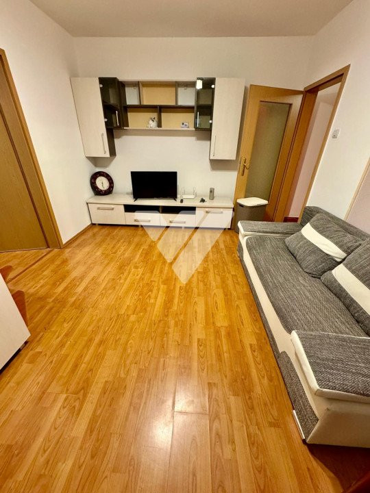 Apartament 2 camere mobilat de vanzare in Sibiu zona Cedonia