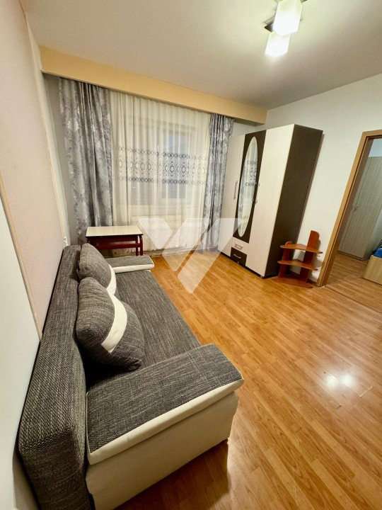 Apartament 2 camere mobilat de vanzare in Sibiu zona Cedonia