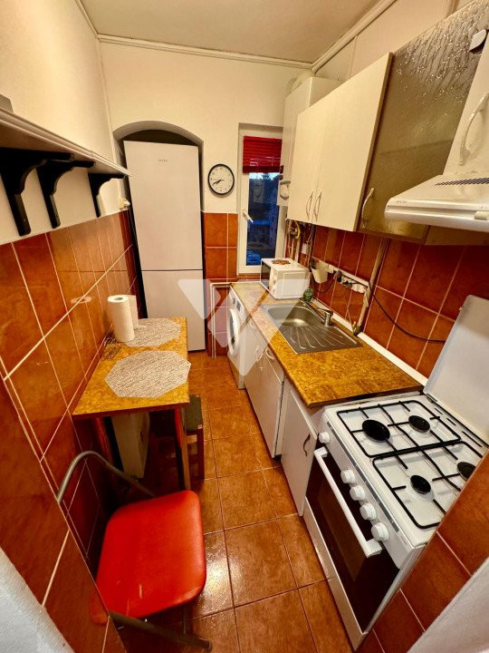 Apartament 2 camere mobilat de vanzare in Sibiu zona Cedonia