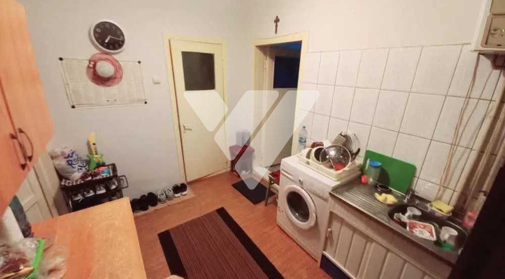 Casa 2 camere, 50 mp utili + 65 mp teren zona Vasile Aaron