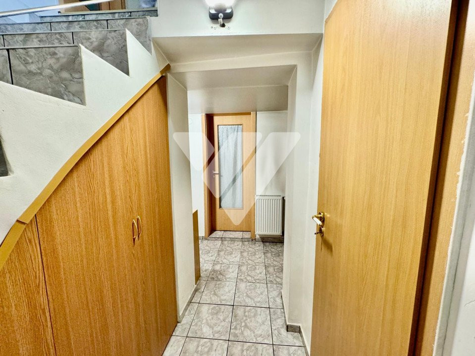 Casa individuala mobilata 6 camere si teren 303 mp  - zona Garii Sibiu