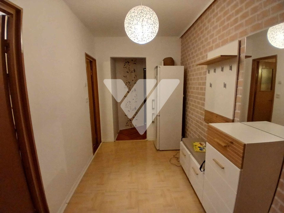 Apartament 2 camere decomandat 47 mp etaj 3 zona Vasile Aaron Sibiu