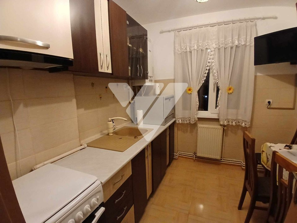 Apartament 2 camere decomandat 47 mp etaj 3 zona Vasile Aaron Sibiu