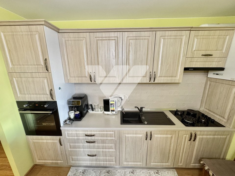 Apartament 3 camere mobilat etaj 1 lift - zona Kaufland Doamna Stanca