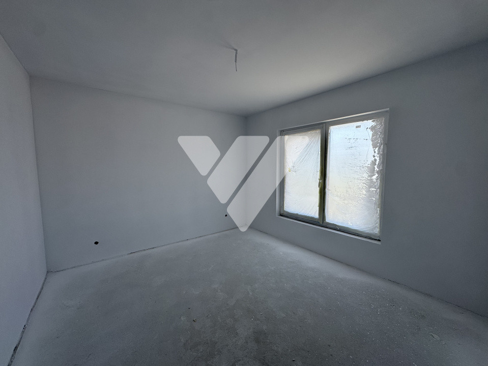 Casa tip duplex 4 camere 2 bai si teren 300 mp - Sura Mica Sibiu