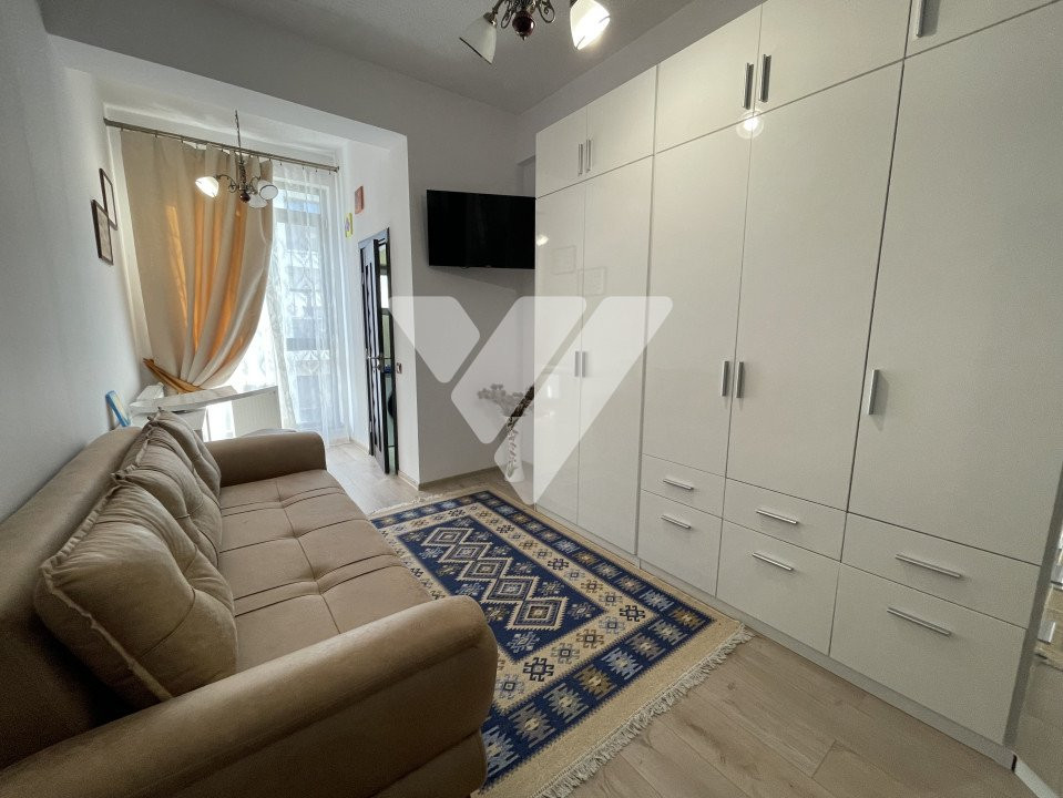 Apartament de Vanzare - 3 camere - 63 mp utili - Mobilat și Utilat