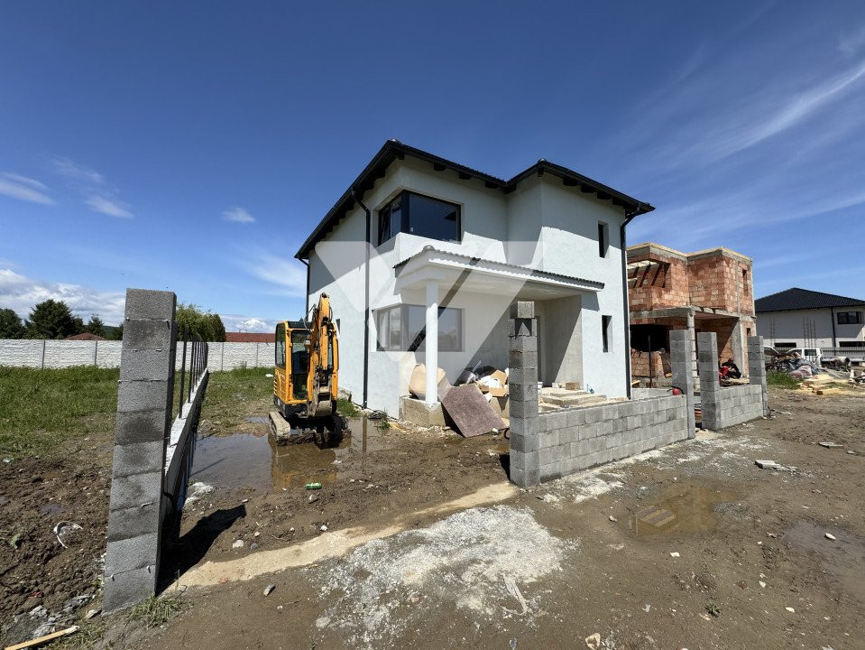 Casa individuala 4 camere 2 bai teren 284 mp in Cristian Sibiu