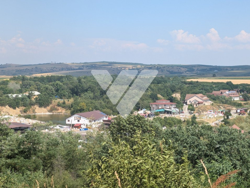 Teren intravilan 1670 mp cu vedere spre lacuri Ocna Sibiului