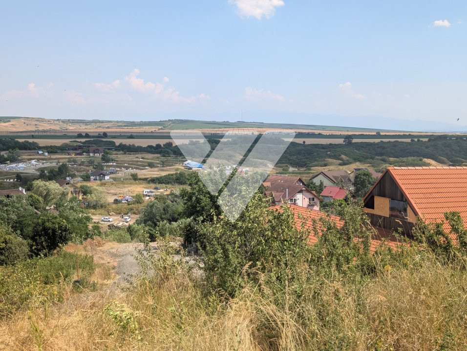Teren intravilan 1670 mp cu vedere spre lacuri Ocna Sibiului