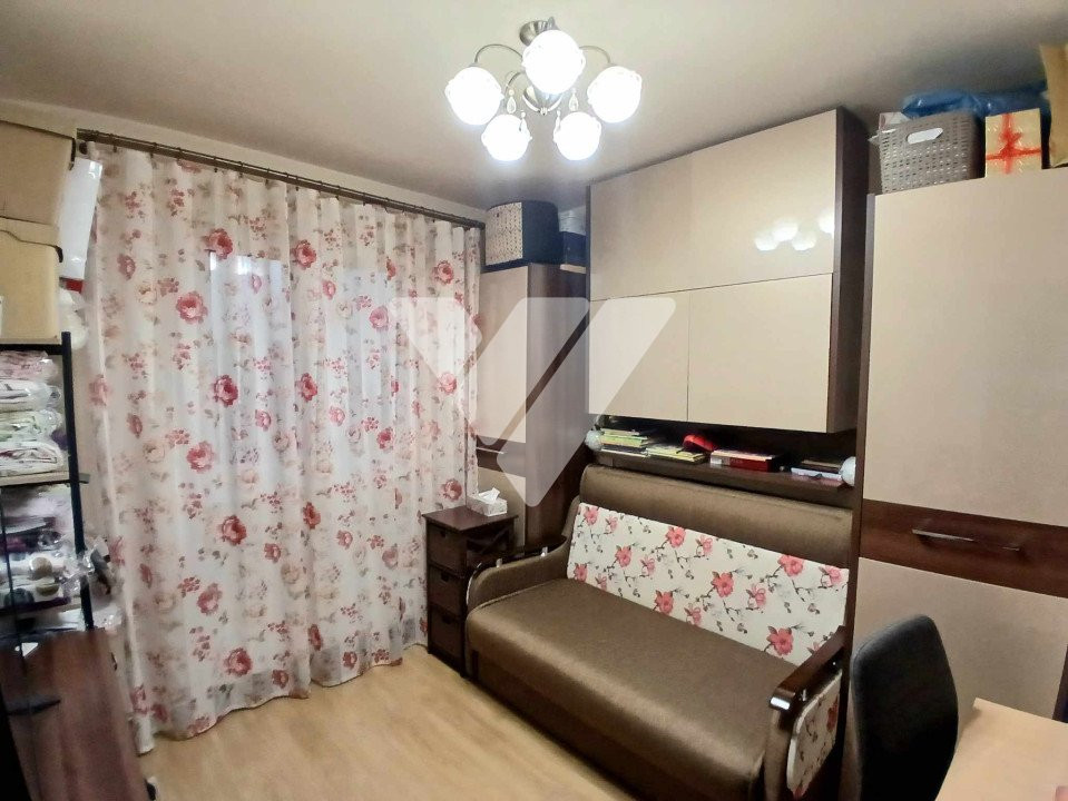 Apartament 2 camere 40 mp utili etaj 3 din 4 zona Vasile Aaron Sibiu