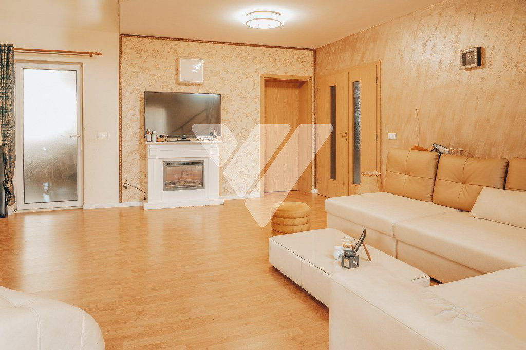 Casa individuala 4 camere 180 mp teren 472 mp Selimbar zona Brana