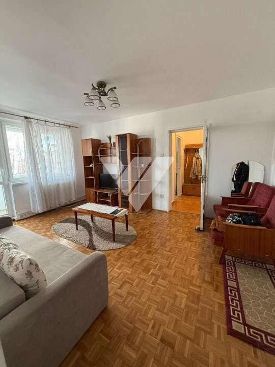 Apartament 2 camere mobilat etaj 3 cu lift - zona Milea Sibiu