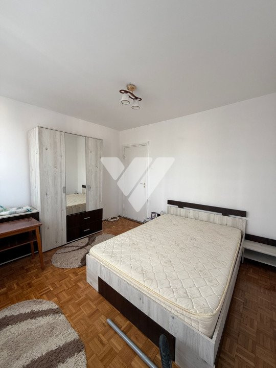 Apartament 2 camere mobilat etaj 3 cu lift - zona Milea Sibiu