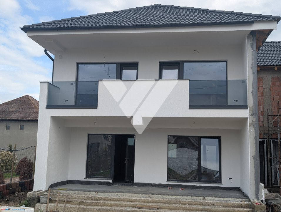 Casa 4 camere si 420 mp curte libera in Selimbar Sibiu