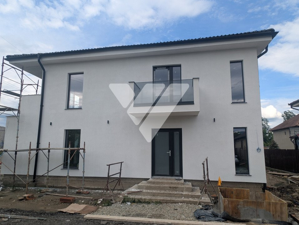 Casa 4 camere si 420 mp curte libera in Selimbar Sibiu