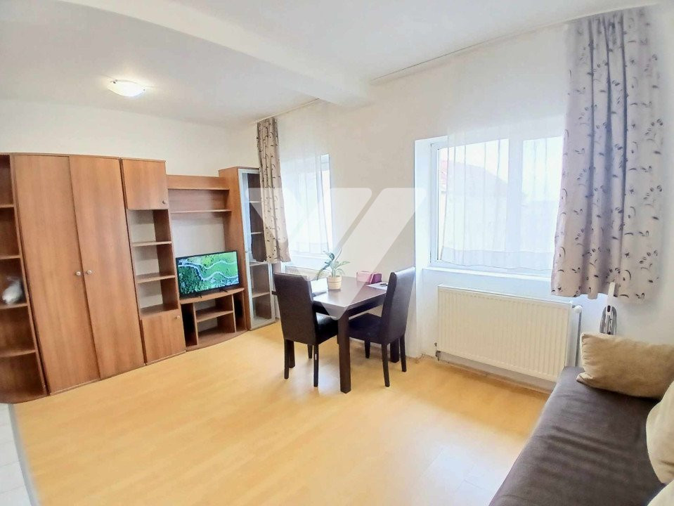 Garsoniera, decomandata, 28 mp utili, zona Opera Residence