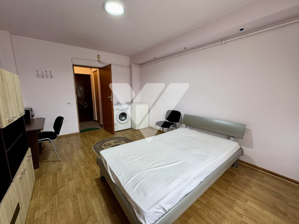 Garsoniera mobilata la etaj 1 de vanzare in Sibiu - zona Vasile Aaron