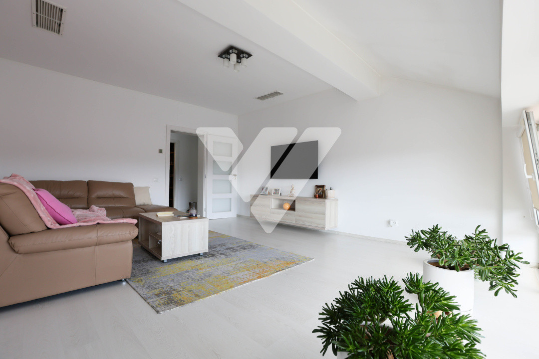 Apartament 3 Camere 118mp Complet Mobilat - Sibiu