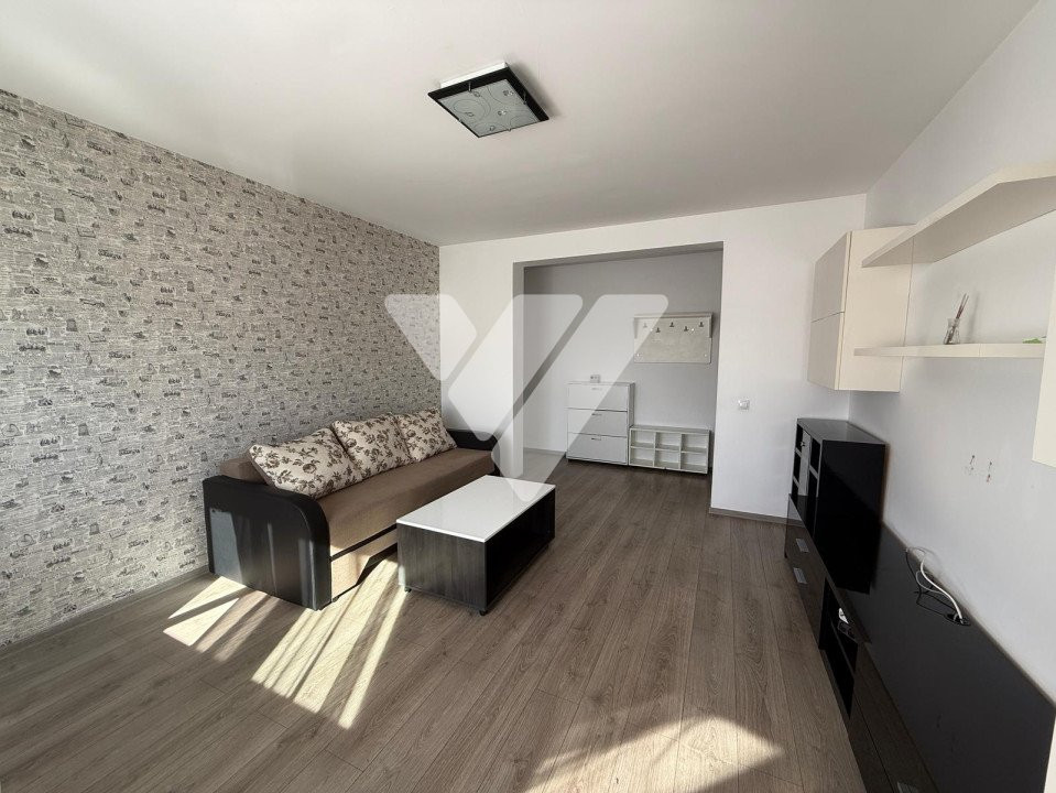 Apartament 2 camere decomandat mobilat de vanzare - zona Ciresica