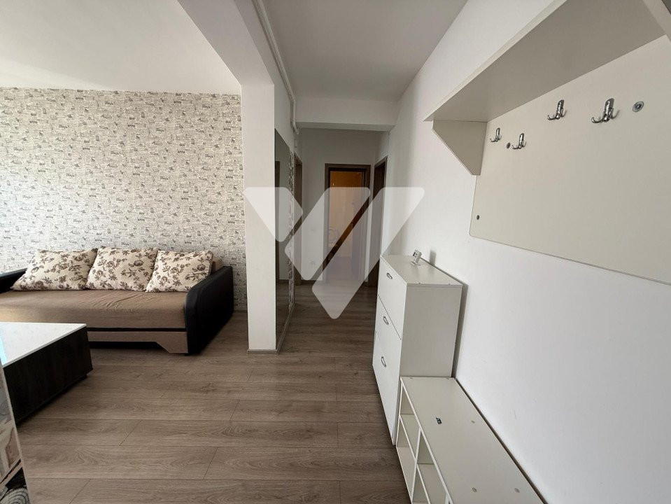 Apartament 2 camere decomandat mobilat de vanzare - zona Ciresica