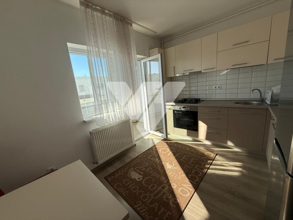 Apartament 2 camere decomandat mobilat de vanzare - zona Ciresica