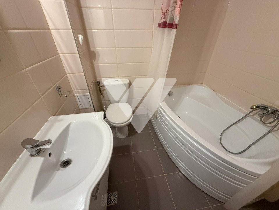 Apartament 2 camere decomandat mobilat de vanzare - zona Ciresica