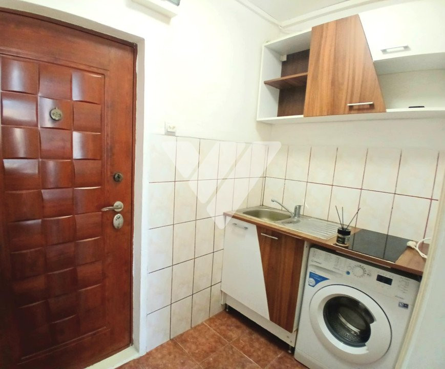 Garsoniera, 21 mp utili, zona Opera Residence