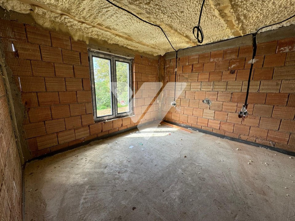 Casa individuala 4 camere 2 bai la cheie teren 500 mp Sura Mica Sibiu